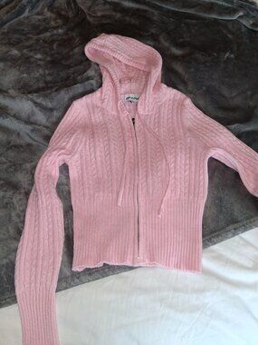 Brand New Urban Weekend Cable Knit Sweater.Sz S